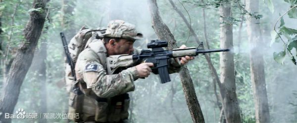 战争电影中的经典枪械,电影战狼中的一些枪械