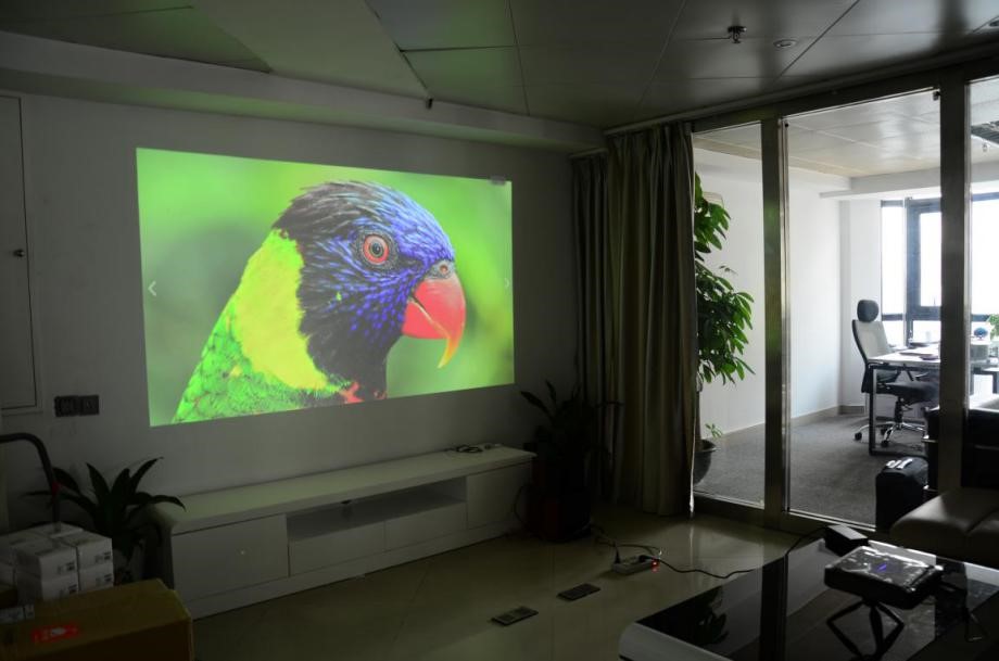 “亮”瞎你的狗眼：白天看片神器酷乐视S3实测体验