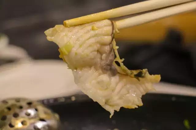 这艘巨型渔船终于驶入泉州，鱼控们上船后已经失控！