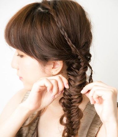 最新100种简单韩式盘发步骤图解,2款简单的盘发优雅更显气质