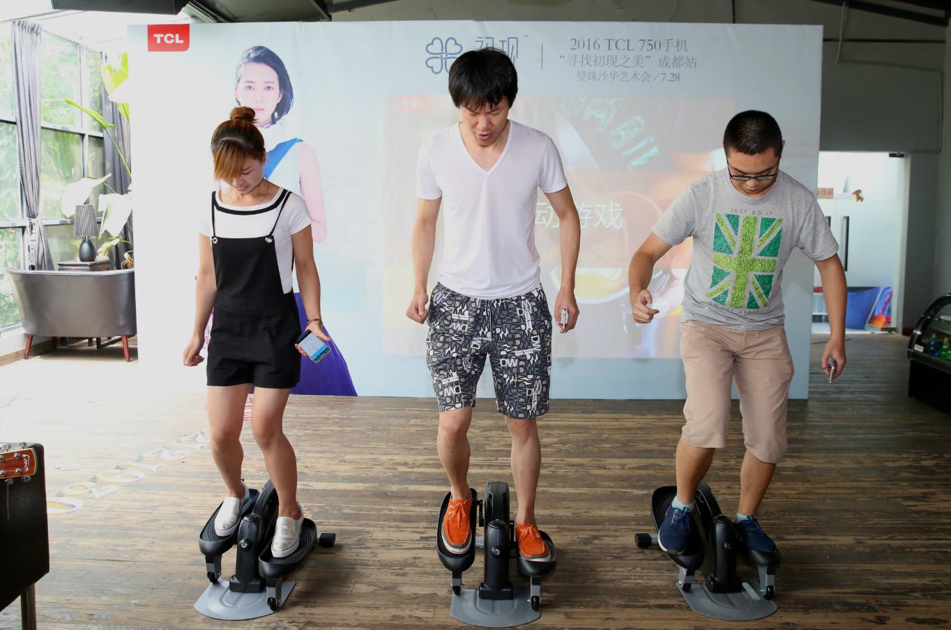 TCL寻找初现之美成都站开启为炎热的都市增添一点清凉
