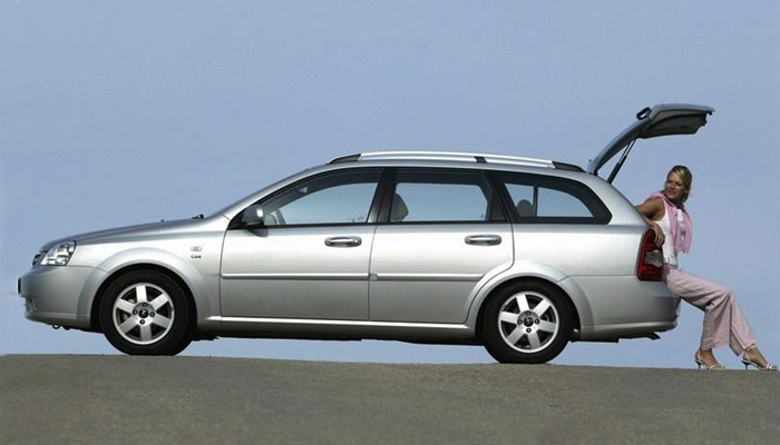 一年的别克凯越还能卖多少钱,别克凯越哪一年停产的