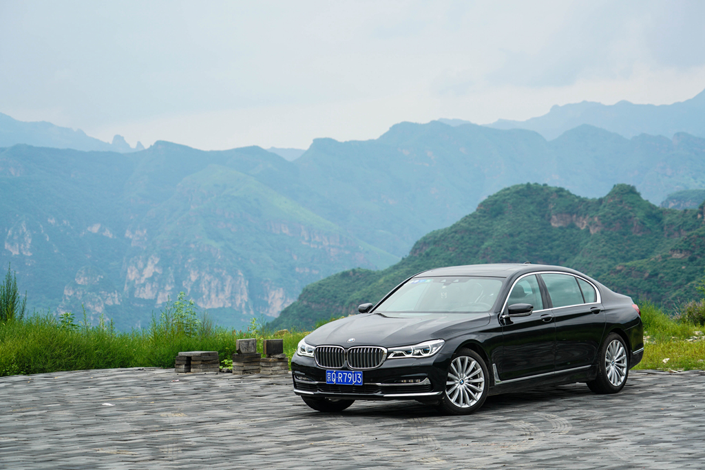 后排至上的它如何诠释驾驶乐趣体验BMW740Li