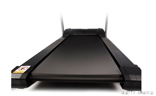 家用跑步机的跑带宽度推荐是多少,跑步机跑步带宽度一般多少合适