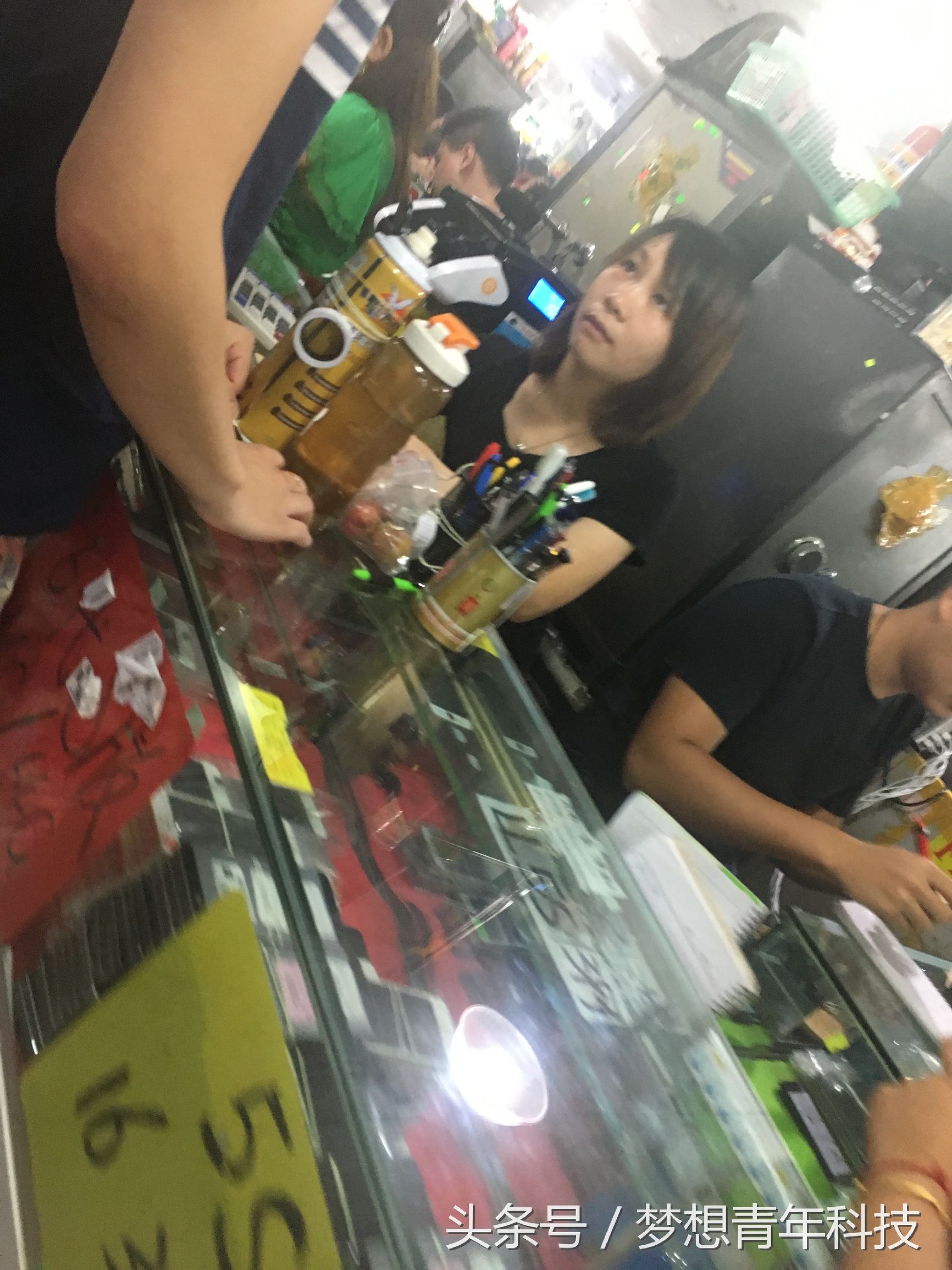 华强北手机微商,微商占据半壁江山