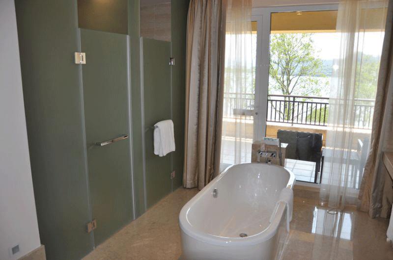 不去三亚也能看美景,千岛湖亲子酒店三亚