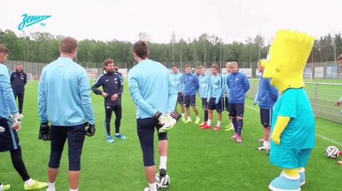 抱Pokemon大腿！西班牙球队签下皮卡丘