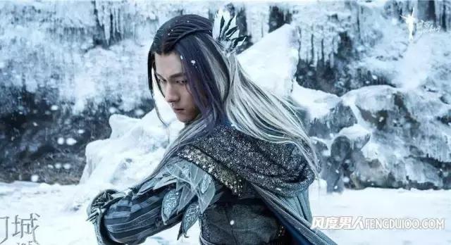 猜《余罪》傅老大是谁的男人？反正解冰是王凯背后的男人