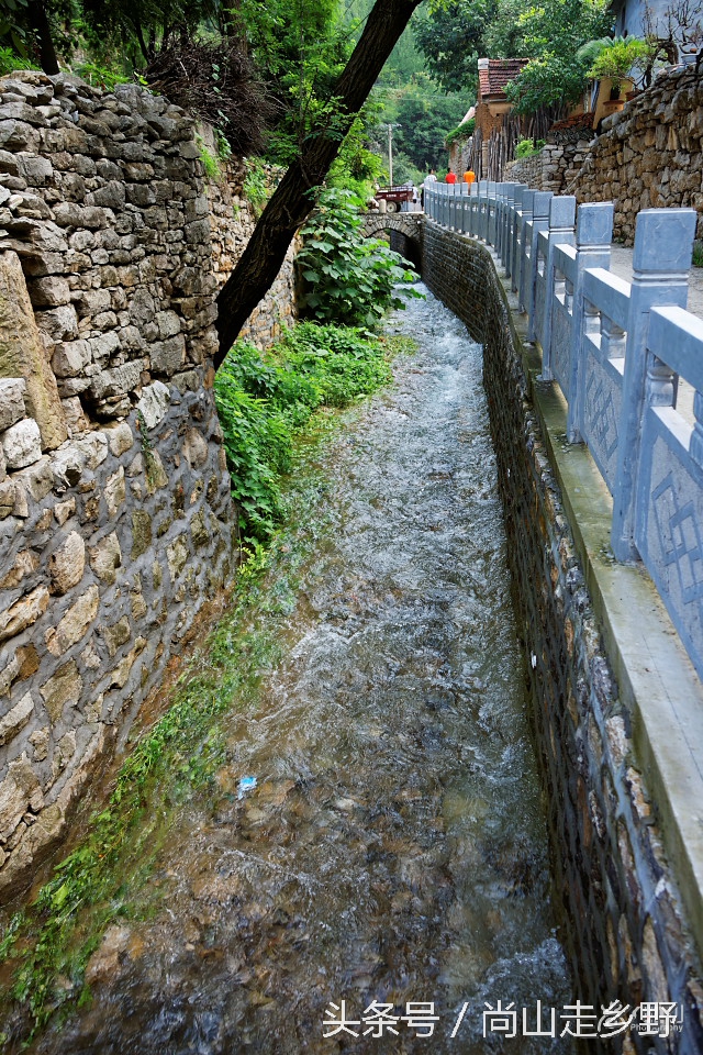 济南一处会打呼噜的泉，现鼾声正响，欢畅入耳，让人赞叹！