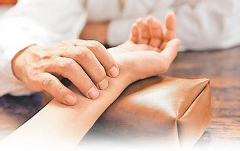 巧用艾灸有效去除心包积液