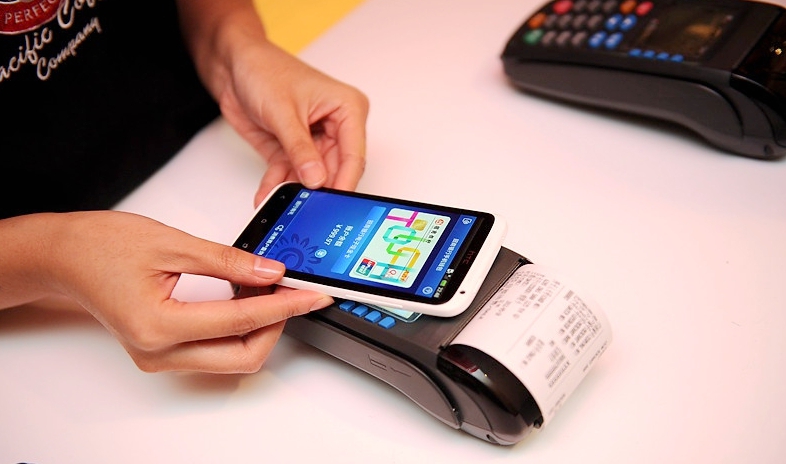 用现金好还是手机支付好,现金和移动支付你更喜欢哪个