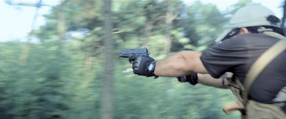 战争电影中的经典枪械,电影战狼中的一些枪械