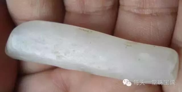 几百块钱的羊脂白玉,几百块钱的羊脂玉是真的吗