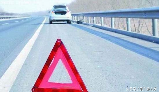 手把手教你如何换轮胎,男人换轮胎视频手把手教学