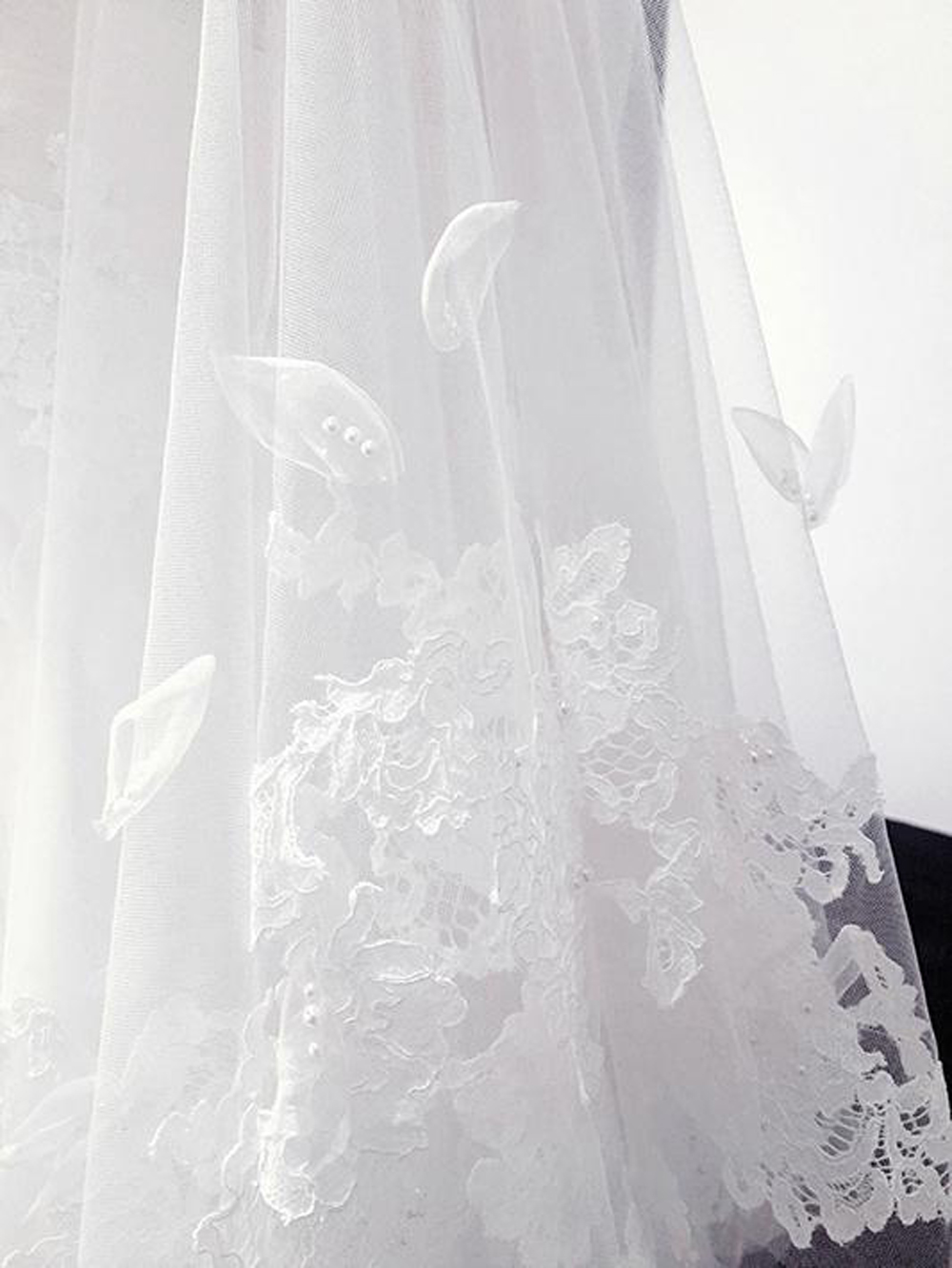 兰玉一年设计多少款婚纱,蓝玉设计过的婚纱