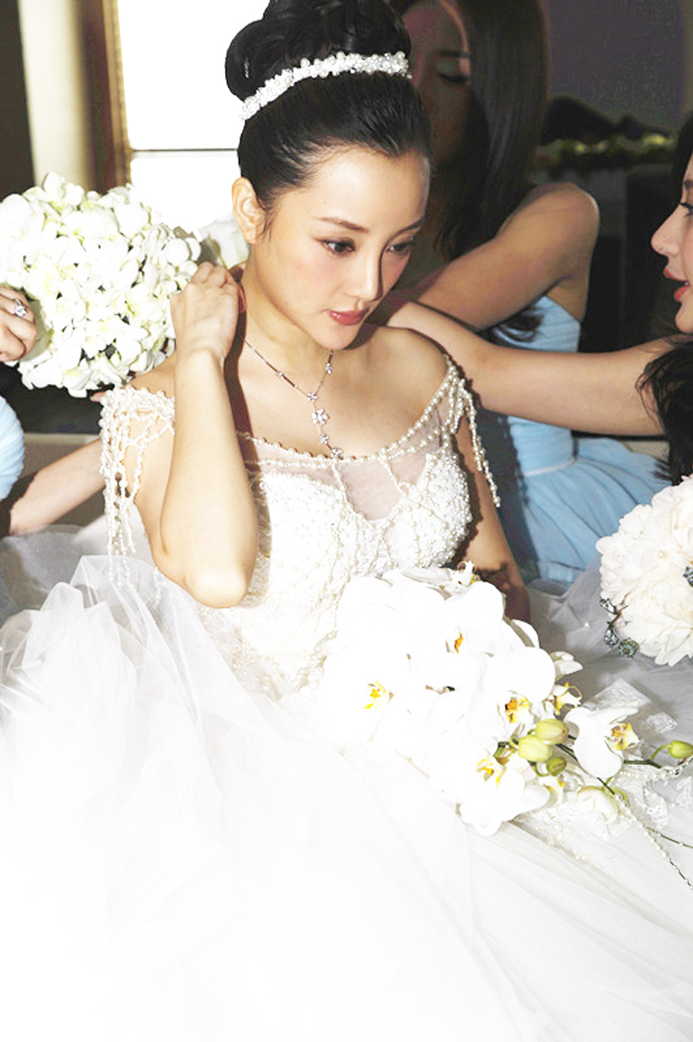 兰玉一年设计多少款婚纱,蓝玉设计过的婚纱