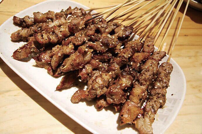 胃胀反酸嗳气消化不良吃什么胃药,胃酸胃胀反酸水烧心吃哪种胃药