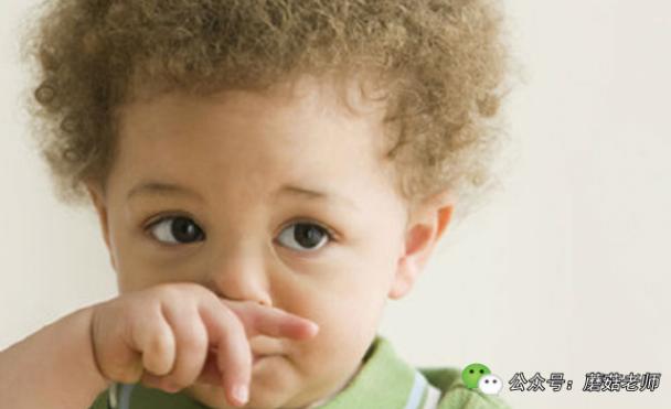 宝宝有眼屎怎么按摩眼睛,宝宝有眼屎妈妈一定要注意