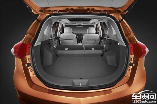 百名车主评新车东风英菲尼迪,百名车主评观致3