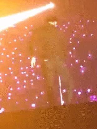 exo近期表演咆哮,exo最近一次合体跳舞