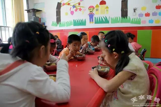 閲戝北闀囦紭璐ㄥ辜鍎垮洯,閲戝北闀囦腑蹇冨辜鍎垮洯