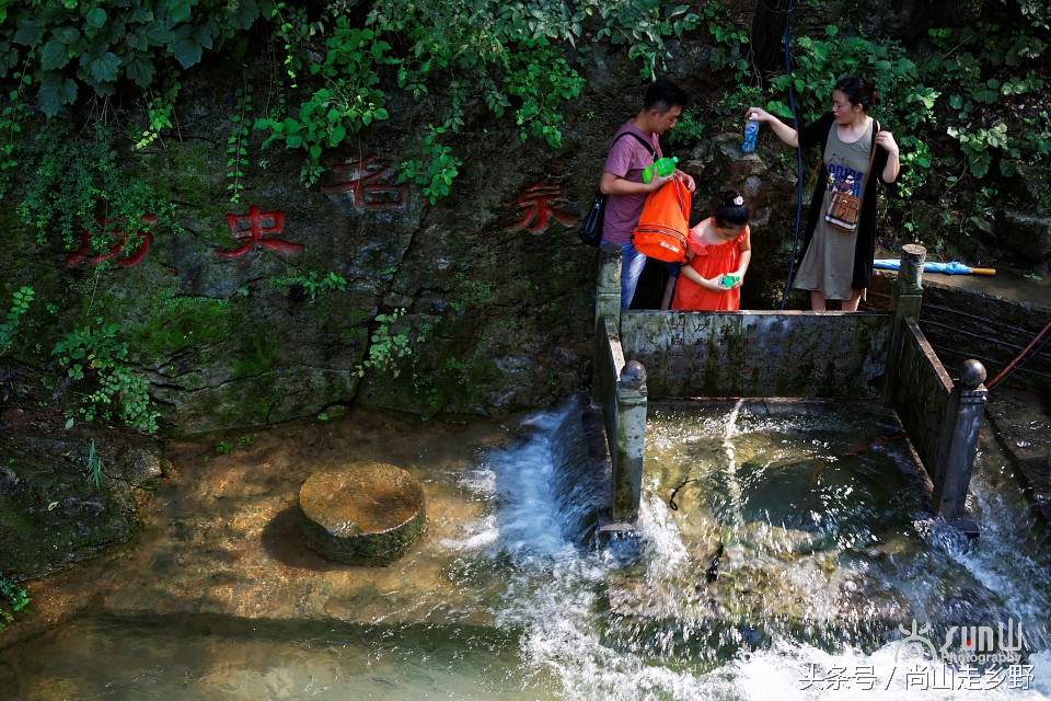 济南一处会打呼噜的泉，现鼾声正响，欢畅入耳，让人赞叹！