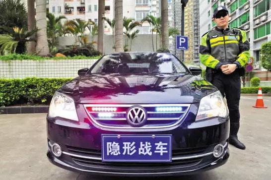 美国巡逻车和俄军巡逻车相遇,美国警用巡逻车