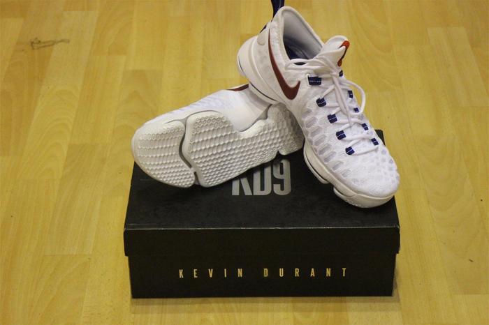 杜兰特球鞋kd9,杜兰特哪代战靴最好