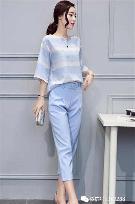 快来吧!和时尚达人们一起玩转这个清凉的夏天了