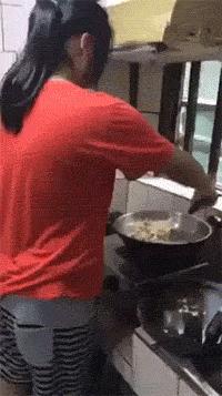 这个小吃货,萌哭了