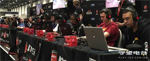 144Hz显示器玩更流畅？欧美选手外设盘点