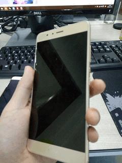 还在桌面费劲找手电筒开关？乐视努比亚华为这么设置轻松搞定