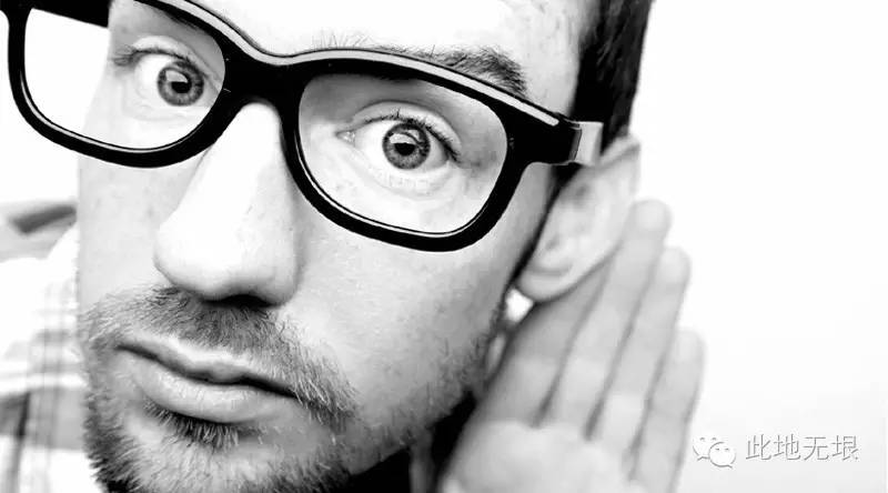 尽管我被卡在后排座椅上,我还是给这款车点了赞