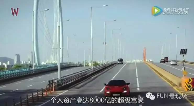 女主穿越到李钟硕演的韩剧里,李钟硕穿越到漫画世界上