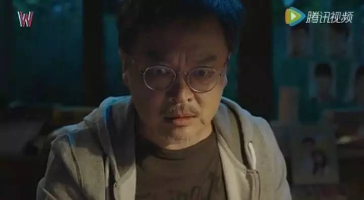 女主穿越到李钟硕演的韩剧里,李钟硕穿越到漫画世界上