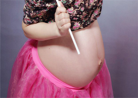 怀男孩在预产期前出生的多吗,生男孩一般预产期之前还是之后