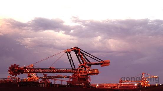 携手并进合作共赢图片,携手并进合作共赢的话