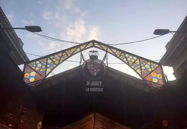 巴塞罗那自由行攻略,免费玩转西班牙马德里不思议