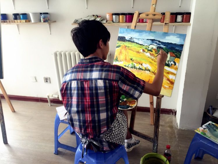 在青蓝树培养艺术“细菌”