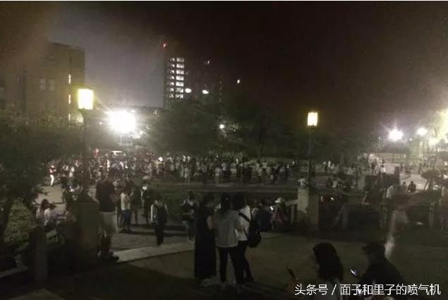 世界有名的“宅”日本,这几天都跑大街上,听说很多躺医院去了!