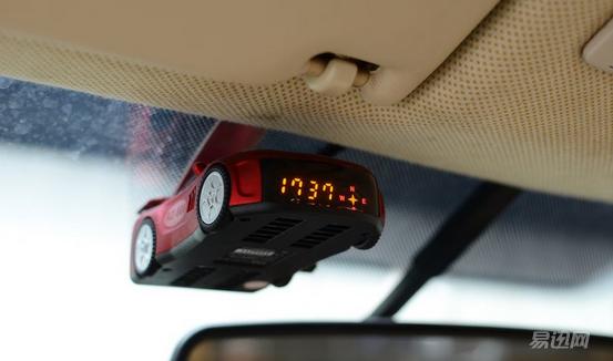 这只数码狗,也许会成为自驾车的标配装备!