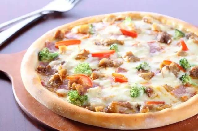 好吃的榴莲披萨推荐,好吃不贵的榴莲爆浆披萨