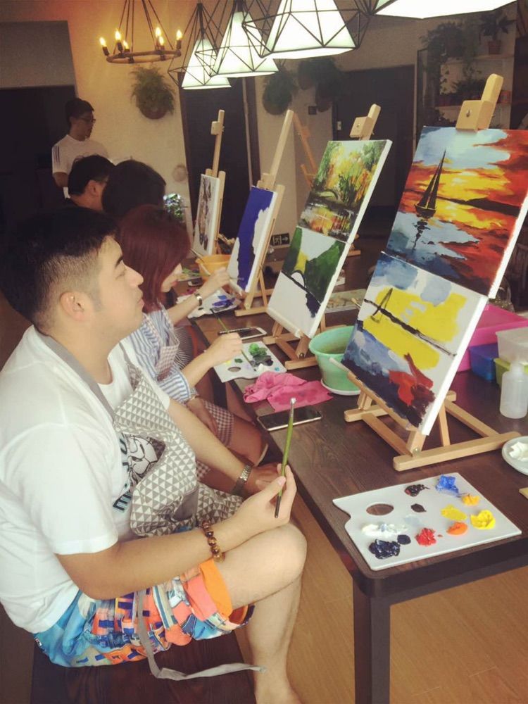 在青蓝树培养艺术“细菌”