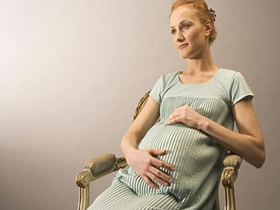 38岁高龄初产妇顺利产下健康宝宝,38岁产妇意外怀二胎完整版