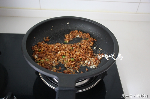 韩国鲜肉组合的心头爱!片场明星们的自备下饭秘笈!