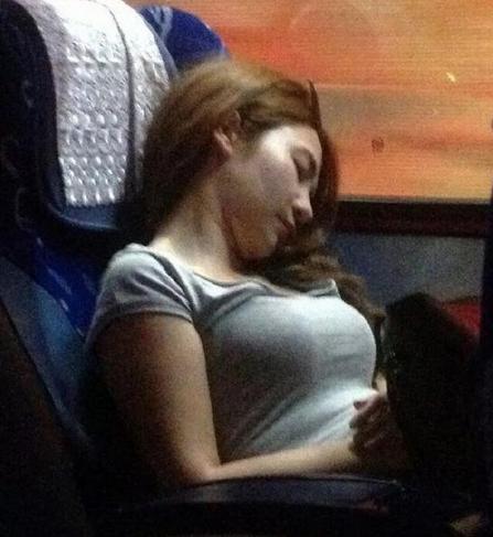 织物座椅买座套好还是包真皮好,汽车座椅是真皮的好还是织物的好