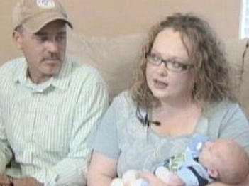 胎儿颈部无包块皮肤水肿什么意思,三个月胎儿全身皮肤水肿的原因