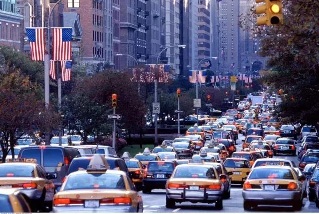 去美国旅游签证找中介要多少费用,美国旅游费用一般多少钱啊