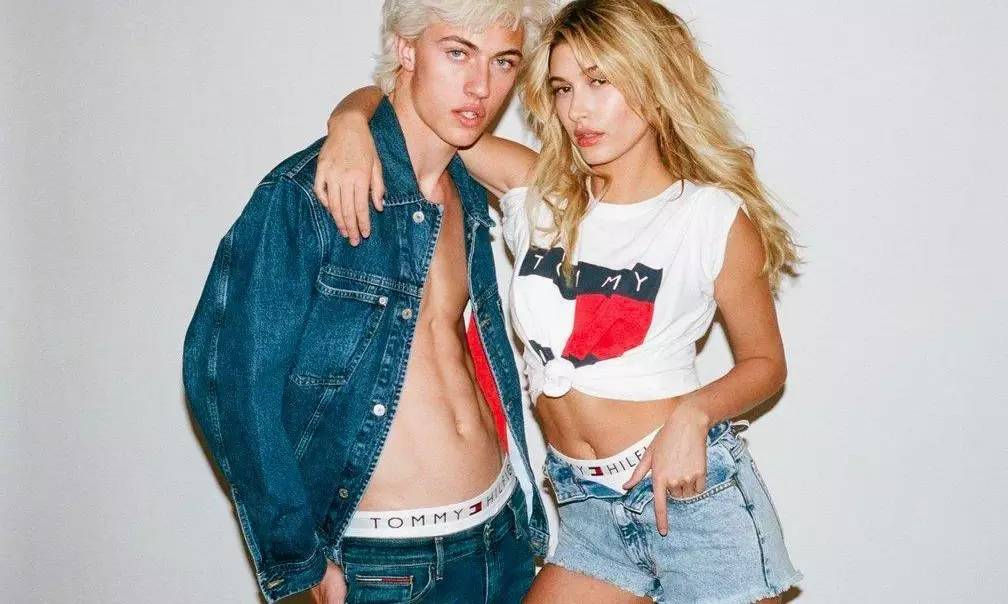 上千块的PALACE、GOSHA复古风单品，这店只需几分之一