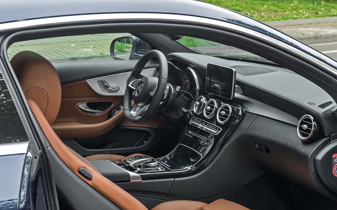 试驾奔驰c200双门轿跑,谦谦君子卓尔不凡